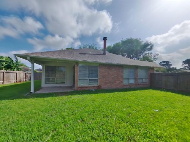 8711 Croteau Drive, Houston, TX 77044