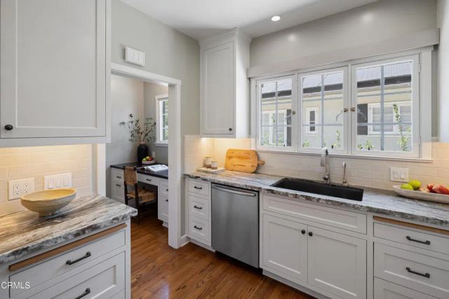 690 Prospect Boulevard, Pasadena, CA 91103