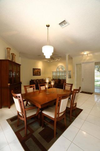 5330 SW 199th Avenue, Pembroke Pines, FL 33332