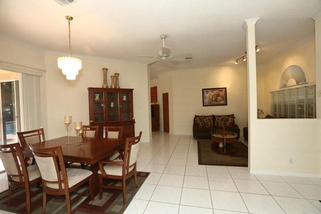 5330 SW 199th Avenue, Pembroke Pines, FL 33332