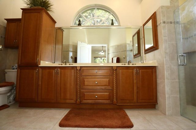 5330 SW 199th Avenue, Pembroke Pines, FL 33332