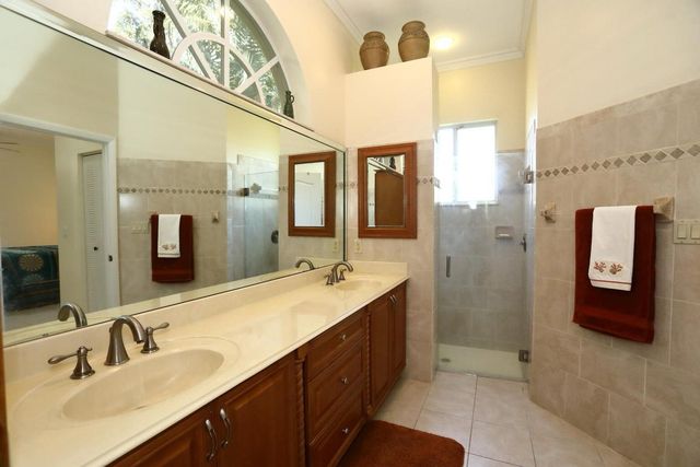 5330 SW 199th Avenue, Pembroke Pines, FL 33332