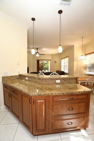 5330 SW 199th Avenue, Pembroke Pines, FL 33332