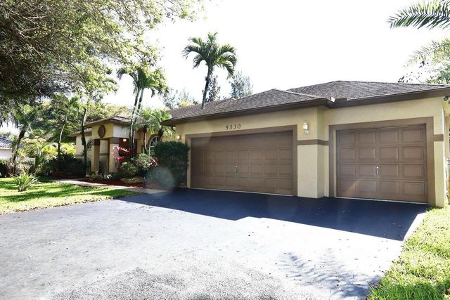 5330 SW 199th Avenue, Pembroke Pines, FL 33332