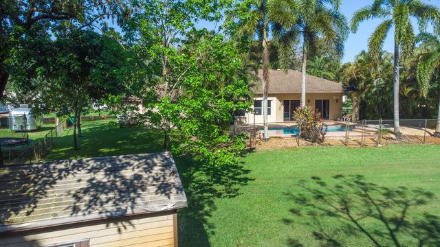 5330 SW 199th Avenue, Pembroke Pines, FL 33332