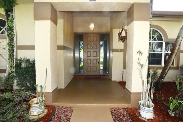 5330 SW 199th Avenue, Pembroke Pines, FL 33332