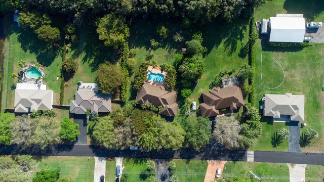 5330 SW 199th Avenue, Pembroke Pines, FL 33332