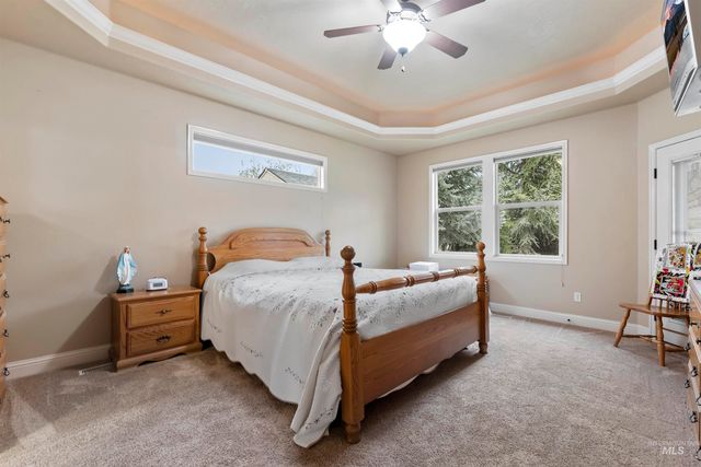 615 W Yosemite Dr, Meridian, ID 83646