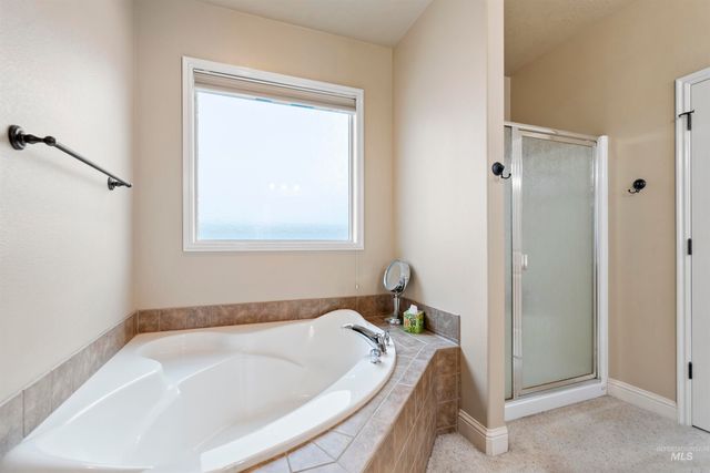 615 W Yosemite Dr, Meridian, ID 83646