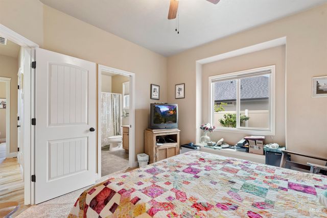 615 W Yosemite Dr, Meridian, ID 83646