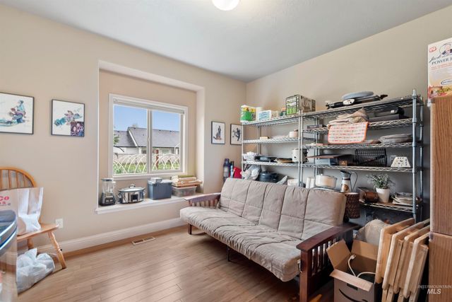 615 W Yosemite Dr, Meridian, ID 83646