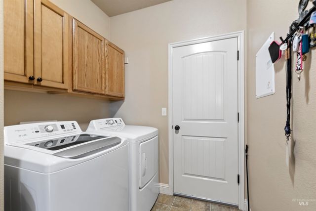 615 W Yosemite Dr, Meridian, ID 83646