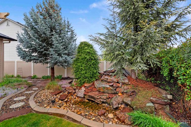 615 W Yosemite Dr, Meridian, ID 83646
