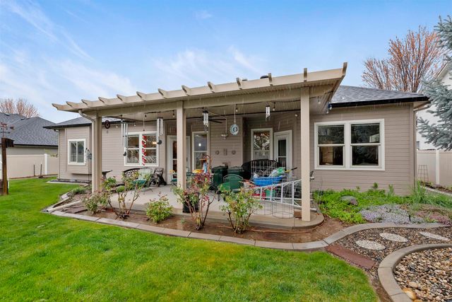 615 W Yosemite Dr, Meridian, ID 83646