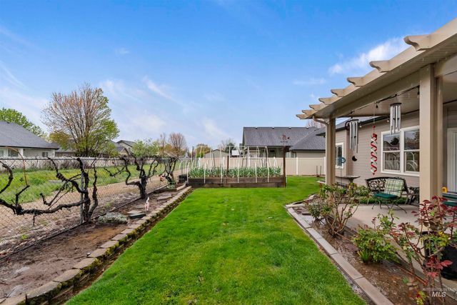 615 W Yosemite Dr, Meridian, ID 83646