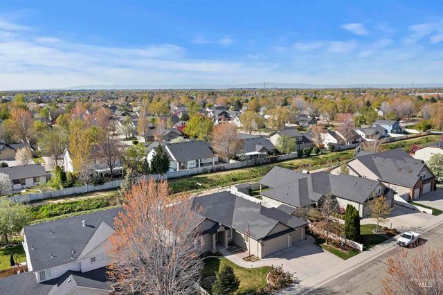 615 W Yosemite Dr, Meridian, ID 83646