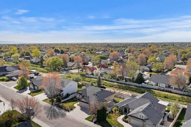 615 W Yosemite Dr, Meridian, ID 83646