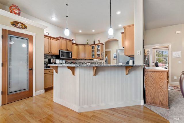 615 W Yosemite Dr, Meridian, ID 83646