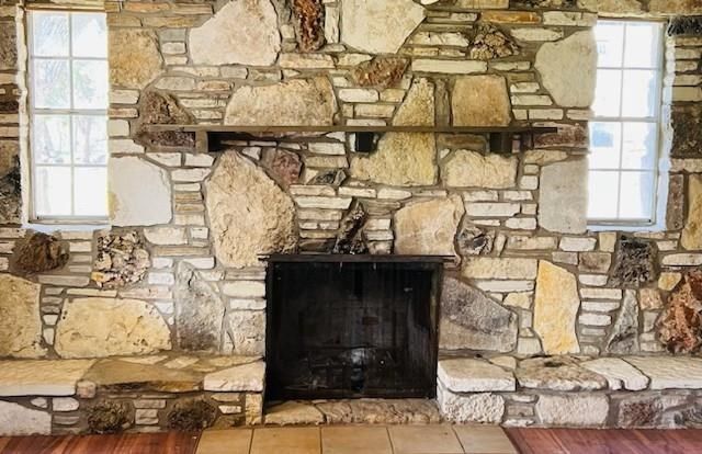 6268 Hwy 27, Center Point, TX 78010