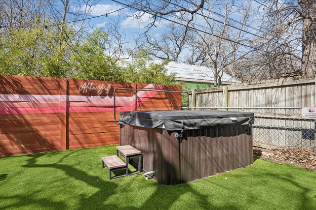 3202 French PL, Austin, TX 78722