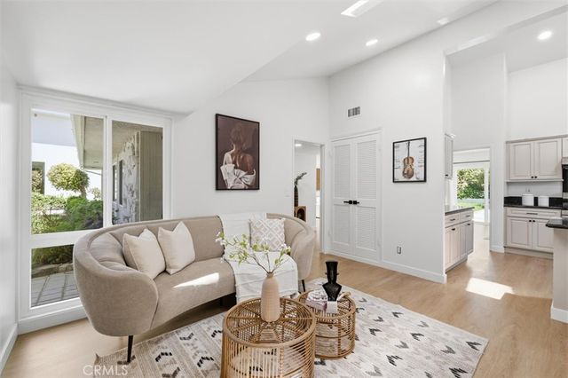 7022 Hartcrest Drive, Rancho Palos Verdes, CA 90275