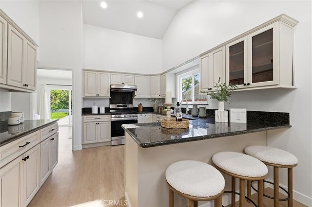 7022 Hartcrest Drive, Rancho Palos Verdes, CA 90275