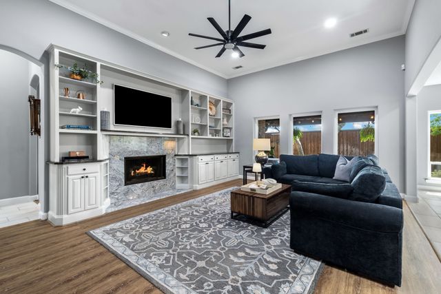 600 Courtney Lane, Mckinney, TX 75071