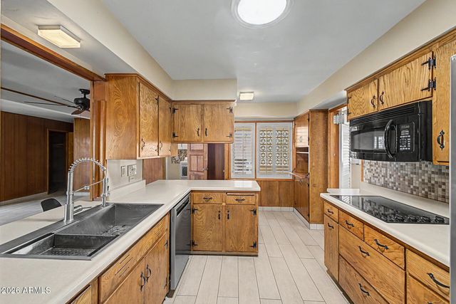 1707 W COOLIDGE Street, Phoenix, AZ 85015
