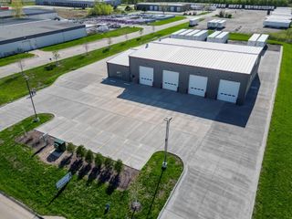 2317 Northeast Drive, Waterloo, IA 50703