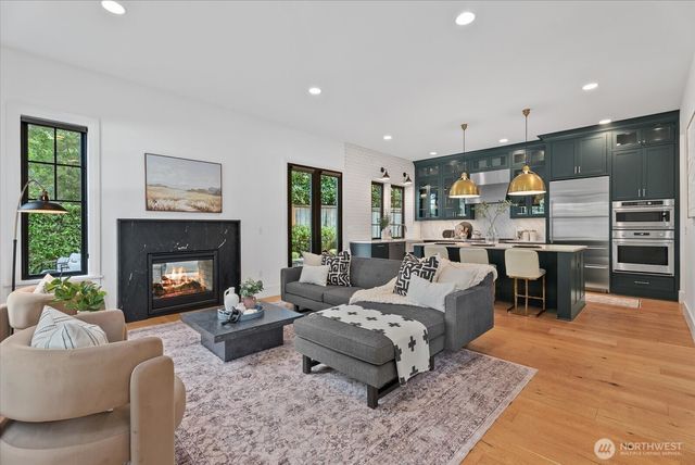 6224 NE Princeton Way, Seattle, WA 98115