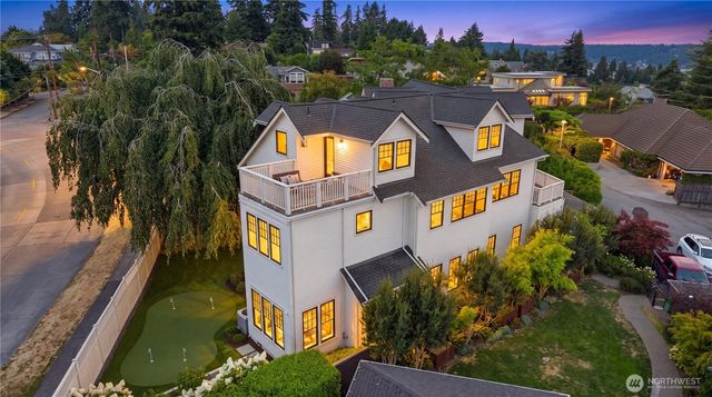 6224 NE Princeton Way, Seattle, WA 98115