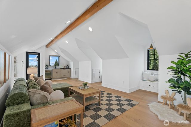 6224 NE Princeton Way, Seattle, WA 98115