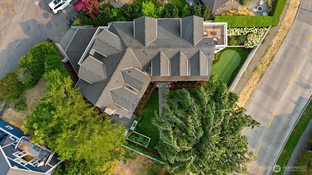 6224 NE Princeton Way, Seattle, WA 98115