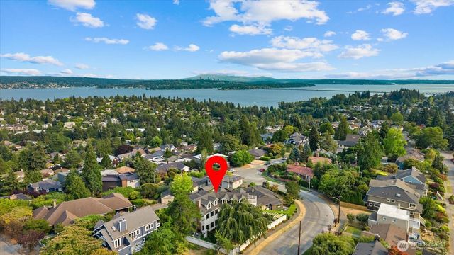 6224 NE Princeton Way, Seattle, WA 98115