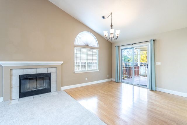 774 Springer Drive, Redding, CA 96003