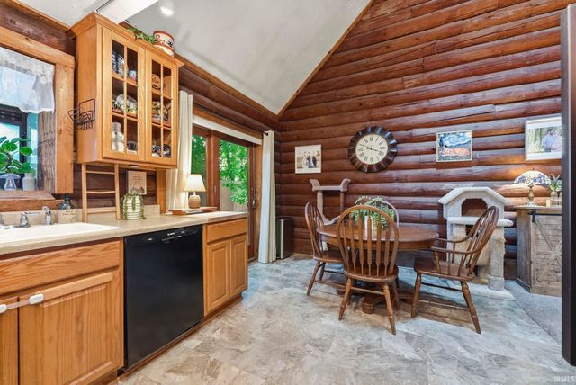 6026 Sundance Drive, Fort Wayne, IN 46825