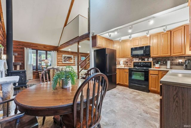 6026 Sundance Drive, Fort Wayne, IN 46825