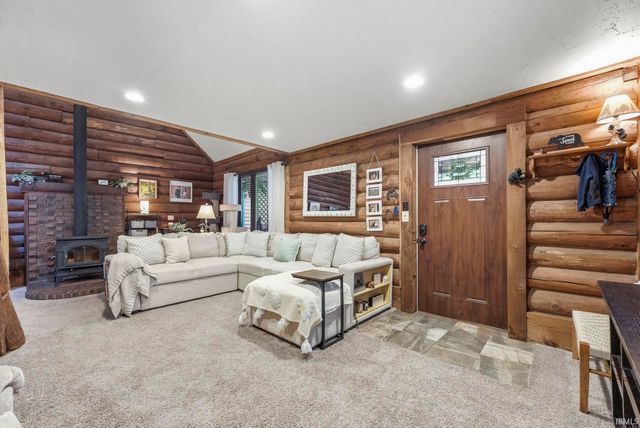 6026 Sundance Drive, Fort Wayne, IN 46825