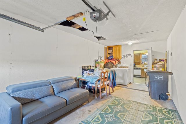 6510 Oak Forest Court, Fort Worth, TX 76112