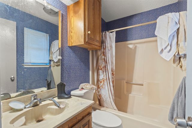 6510 Oak Forest Court, Fort Worth, TX 76112