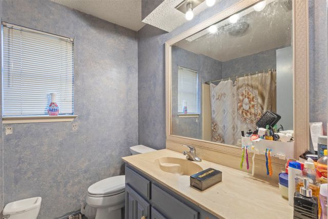 6510 Oak Forest Court, Fort Worth, TX 76112