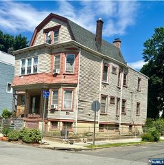 156 19th Avenue, Irvington, NJ 07111