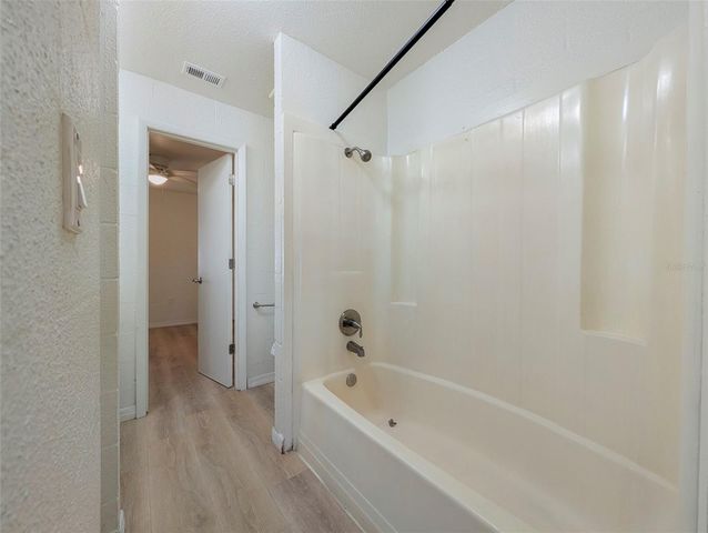 2422 11TH STREET W, Bradenton, FL 34205