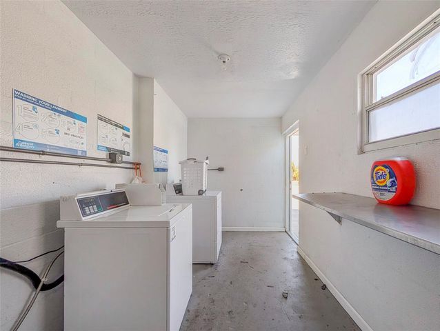 2422 11TH STREET W, Bradenton, FL 34205