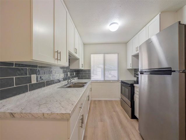 2422 11TH STREET W, Bradenton, FL 34205