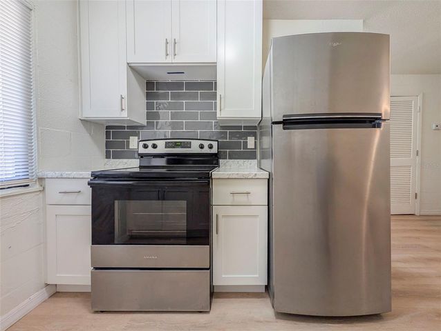 2422 11TH STREET W, Bradenton, FL 34205