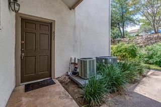 6910 Hart LN 807, Austin, TX 78731