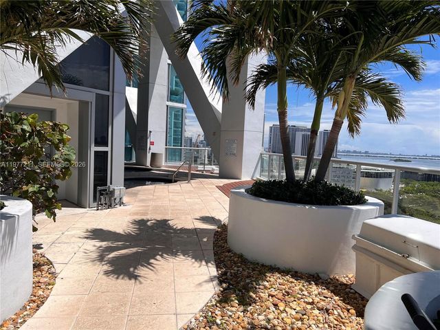 888 Biscayne Blvd 3001, Miami, FL 33132