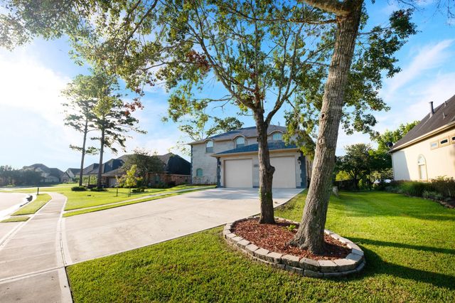 419 Old Orchard Drive, Dickinson, TX 77539