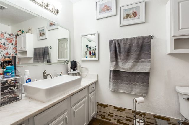 3114 Fairgate Drive, Carrollton, TX 75007